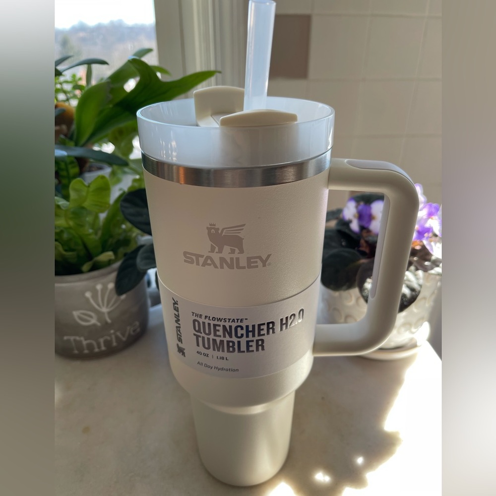 Stanley H2.0 Quencher NEW CREAM color